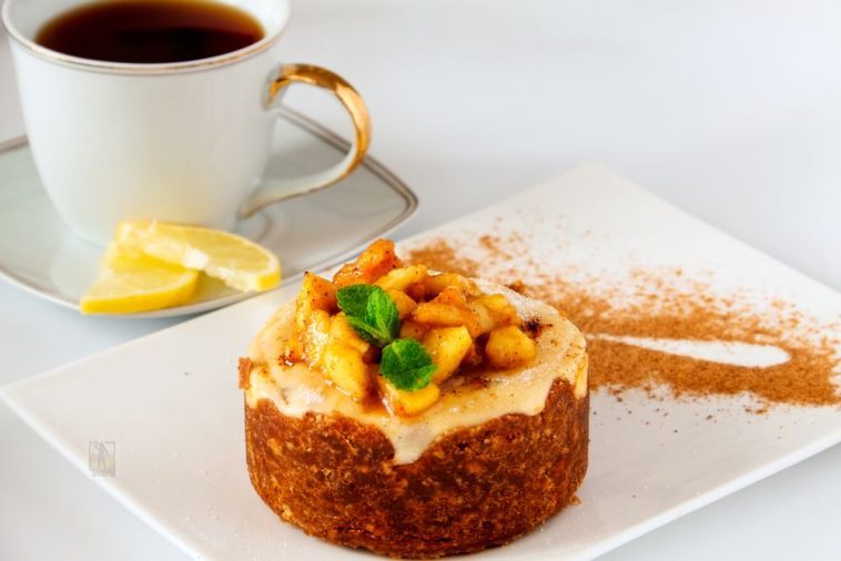 Apple Crisp Mini Cheesecakes